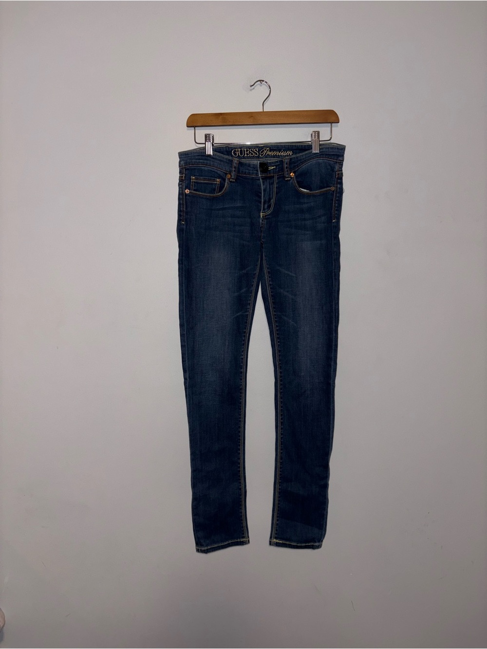 Guess • Jeans